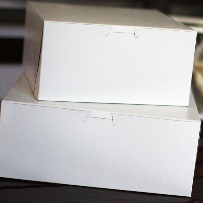 BOX CAKE 8x5.25x4 LOCK CORNER WHITE